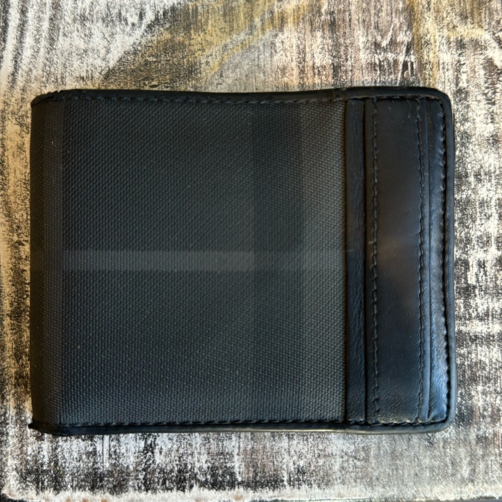 Men’s bi-fold Burberry Check wallet Authentic leather